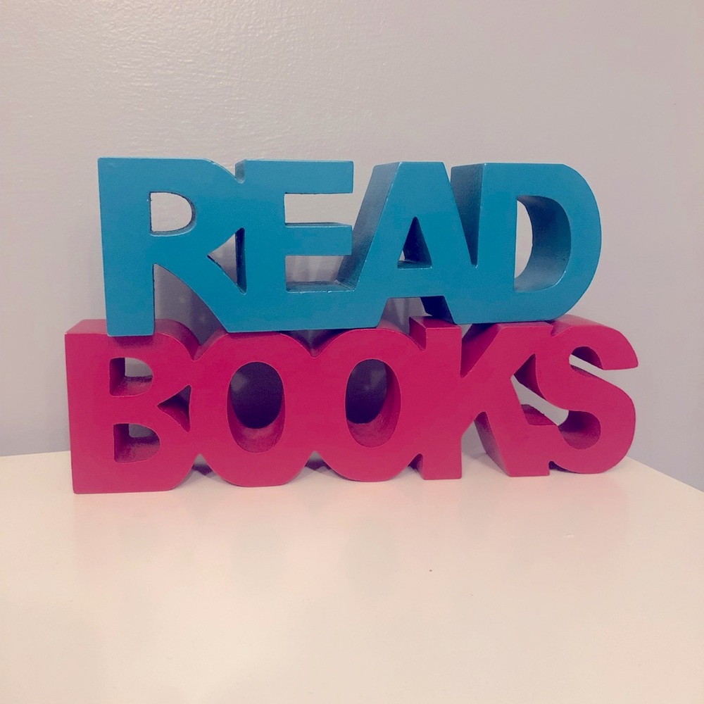 READ BOOKS wooden blocks